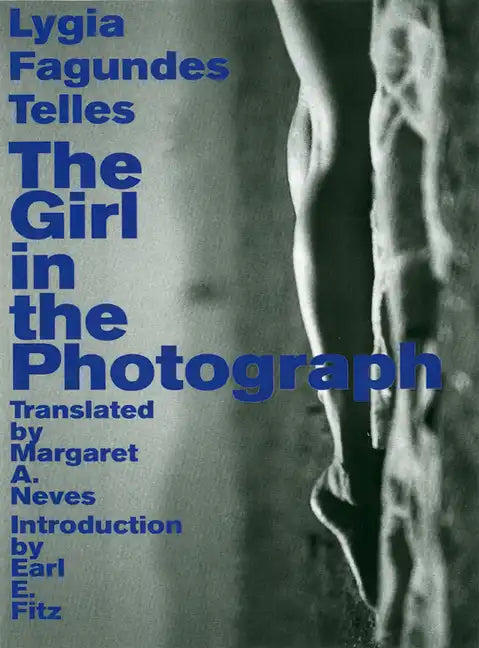 The Girl in the Photograph - Paperback