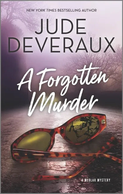 A Forgotten Murder: A Cozy Mystery - Paperback