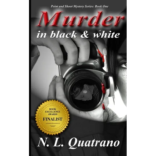 Murder in Black and White - Paperback